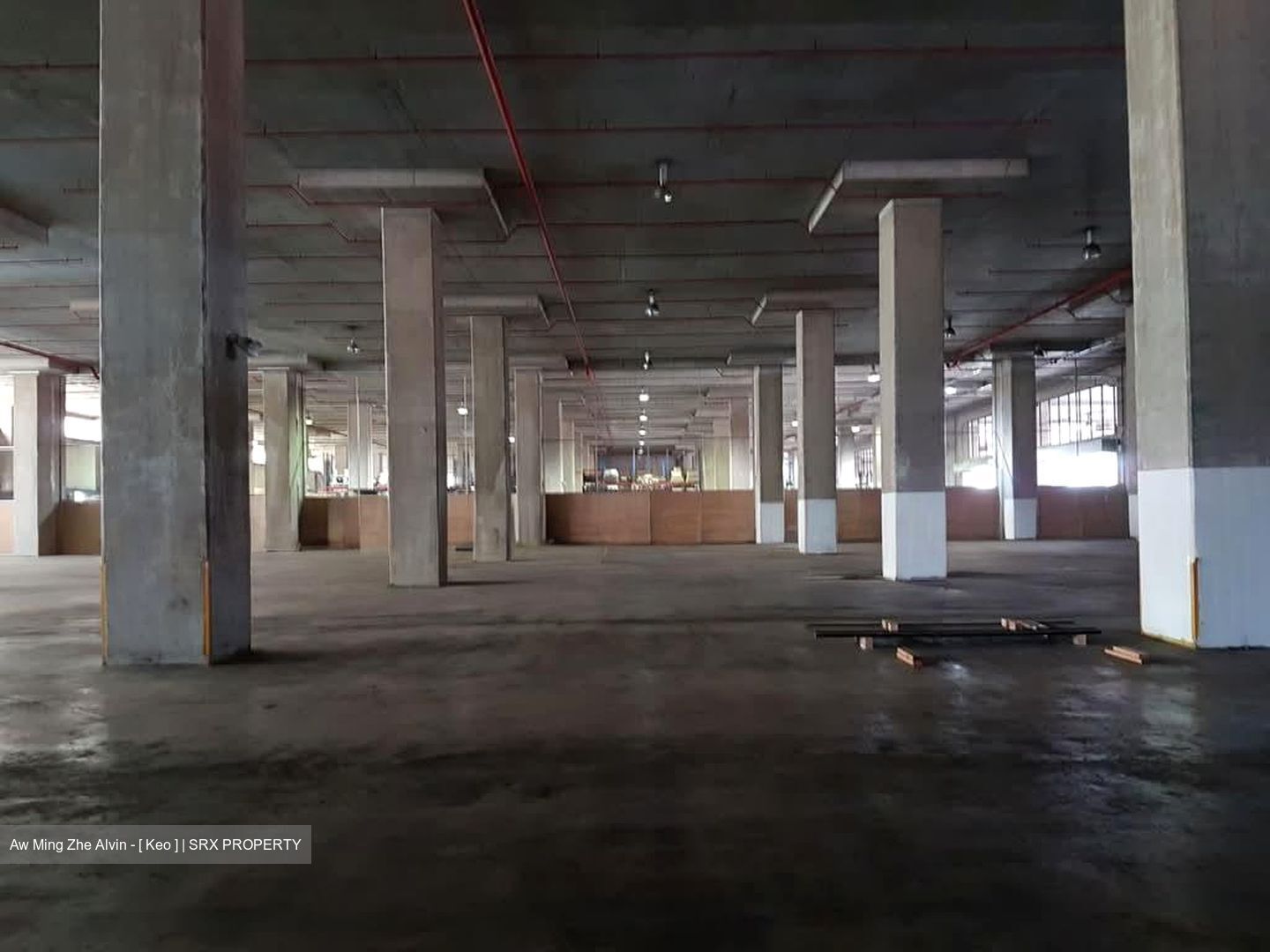 Jurong Industrial Services Centre (D22), Warehouse #566903601